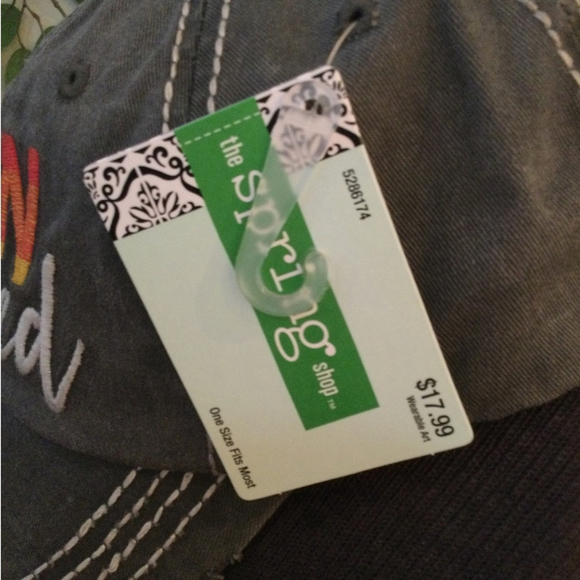 SOLD The Spring Shop Gray Distressed 'Sun Kissed' Cap One Size Fits Most - Picture 8 of 11